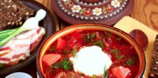 Борщ с “ушками“ с секретным ингредиентом: рецепт самого вкусного летнего блюда к обеду - today.ua