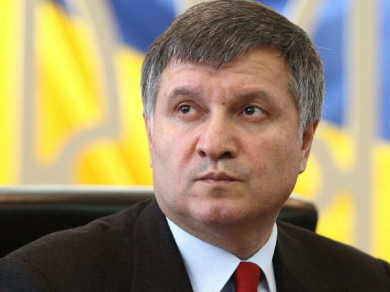 Аваков залишає посаду голови МВС за особистим проханням Зеленського - ЗМІ - today.ua