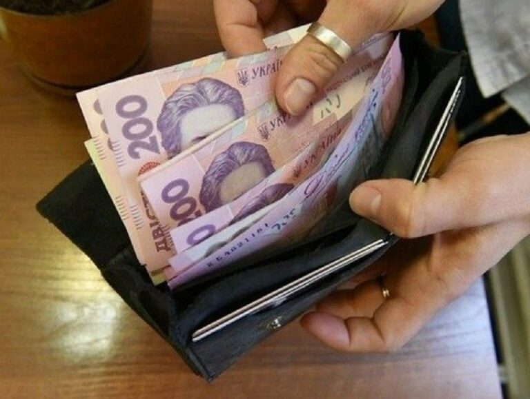В ПФУ рассказали о новом повышении пенсий: кому повезет в ближайшие месяцы получить надбавку - today.ua