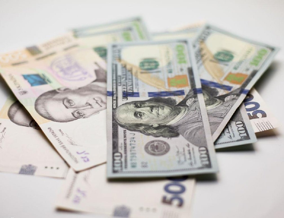 Курс доллара в Украине упал до минимума за последний год