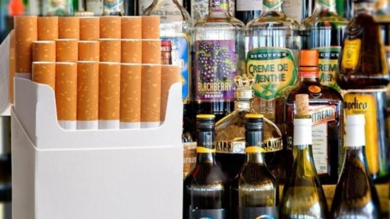 Сигареты и алкоголь могут исчезнуть из украинских супермаркетах: когда начнет действовать запрет на продажу товаров   - today.ua