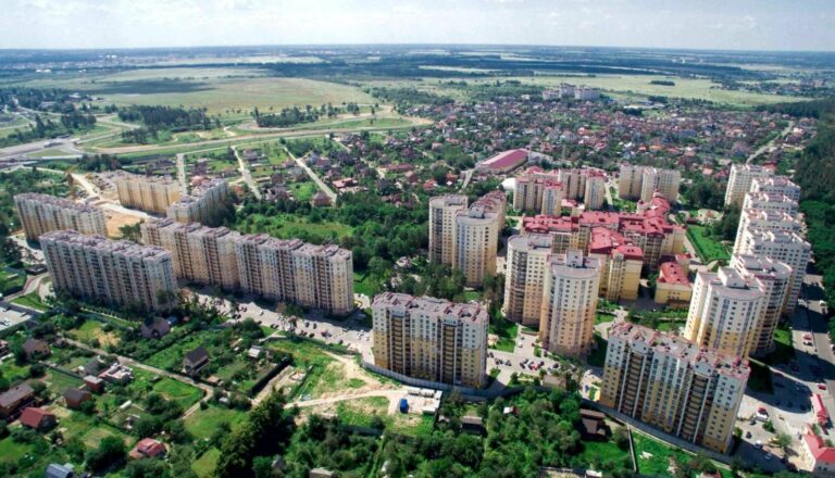 Кияни активно скуповують житло за містом: названа вартість нерухомості в популярних передмістях - today.ua