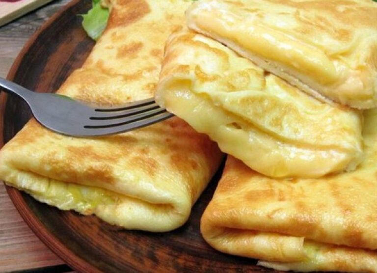 Омлет с сырной начинкой: рецепт самого нежного и вкусного блюда для всей семьи - today.ua