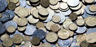 Монета номіналом 2 копійки може коштувати 30 тисяч гривень: як розпізнати особливі гроші - today.ua