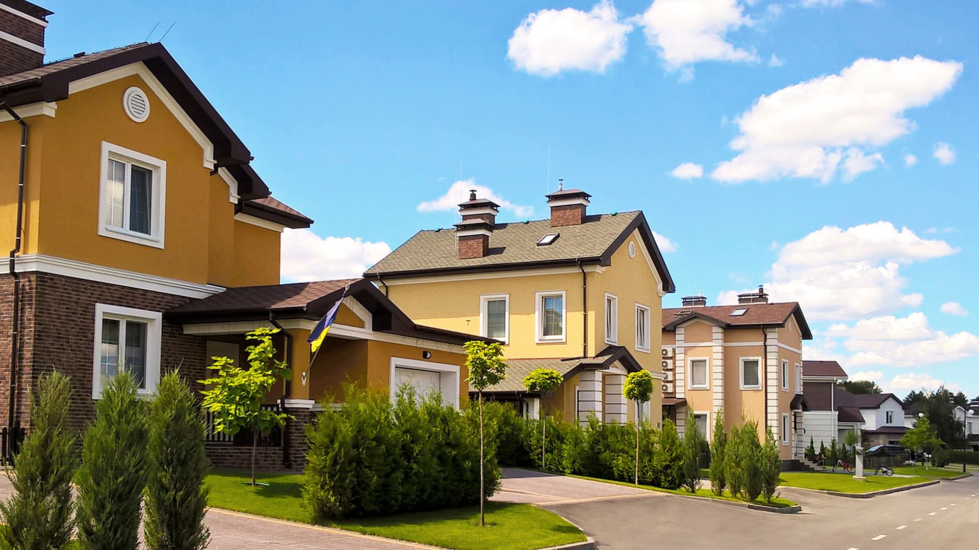 Киевляне активно скупают жилье за городом: названа стоимость недвижимости в популярных пригородах
