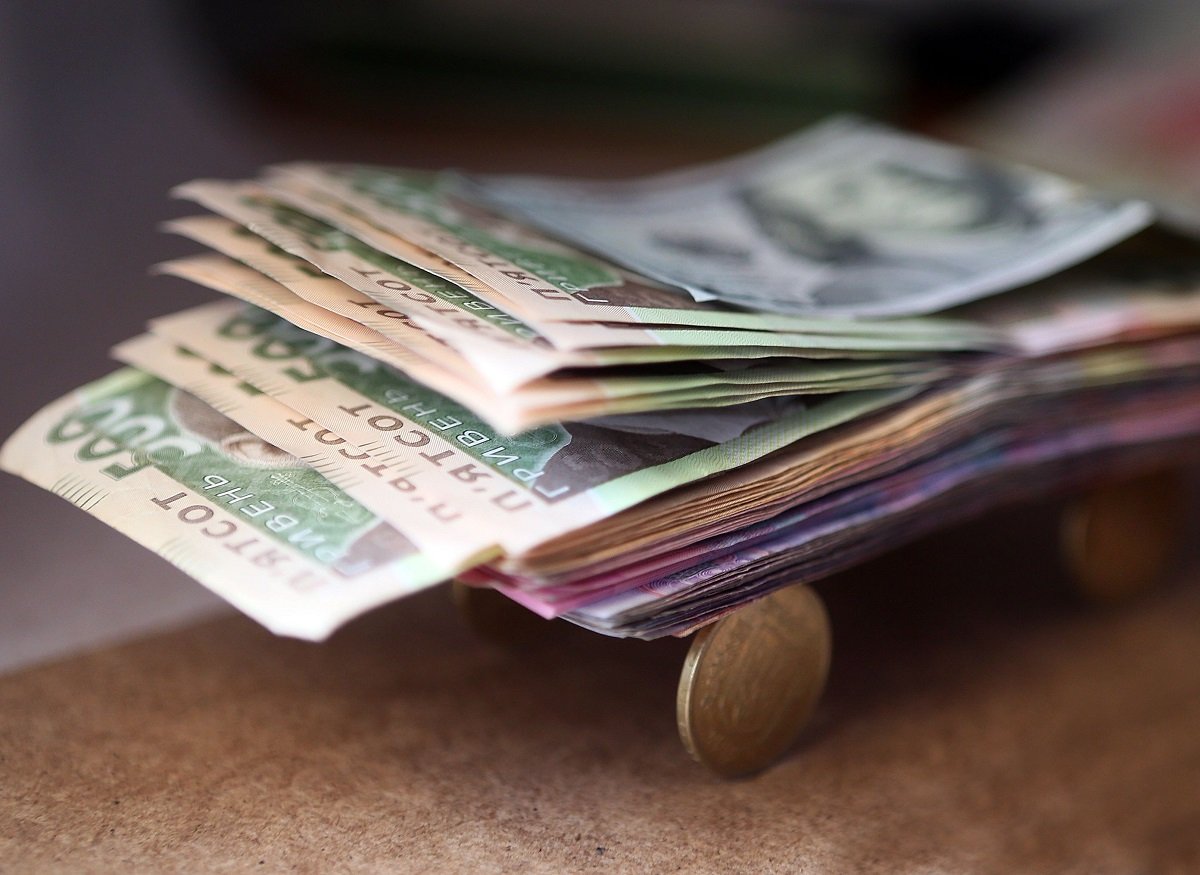 Две категории украинских пенсионеров остались без обещанных надбавок: повышение выплат перенесли