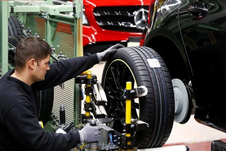 Mercedes оголосив про скорочення виробництва автомобілів - today.ua