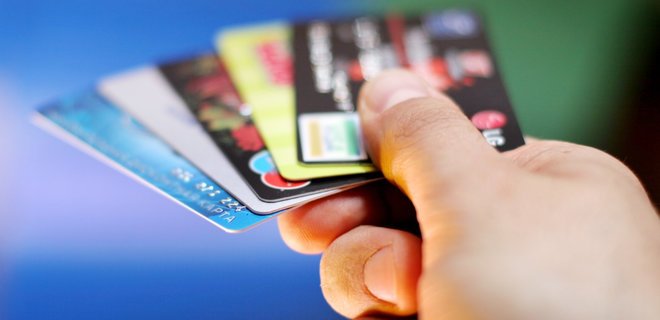 В Україні змінилися правила видачі банківських карток: що потрібно знати громадянам