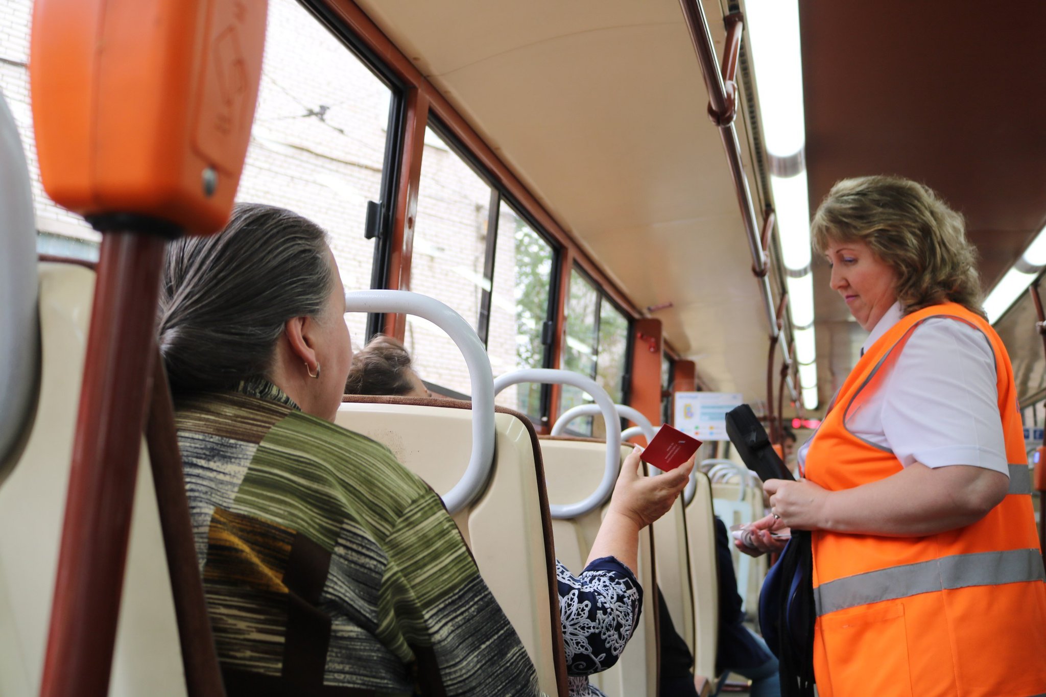 Транспорт в столице лишился кондукторов: как изменились правила оплаты за проезд