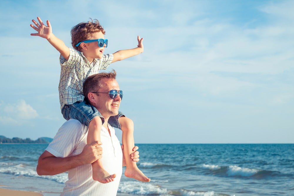 Отдых на воде с детьми: правила, которые могут сохранить жизнь ребенку во время летнего отпуска
