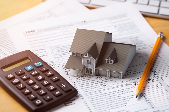 Украинцам присылают квитанции с налогом на недвижимость: на оплату дают два месяца