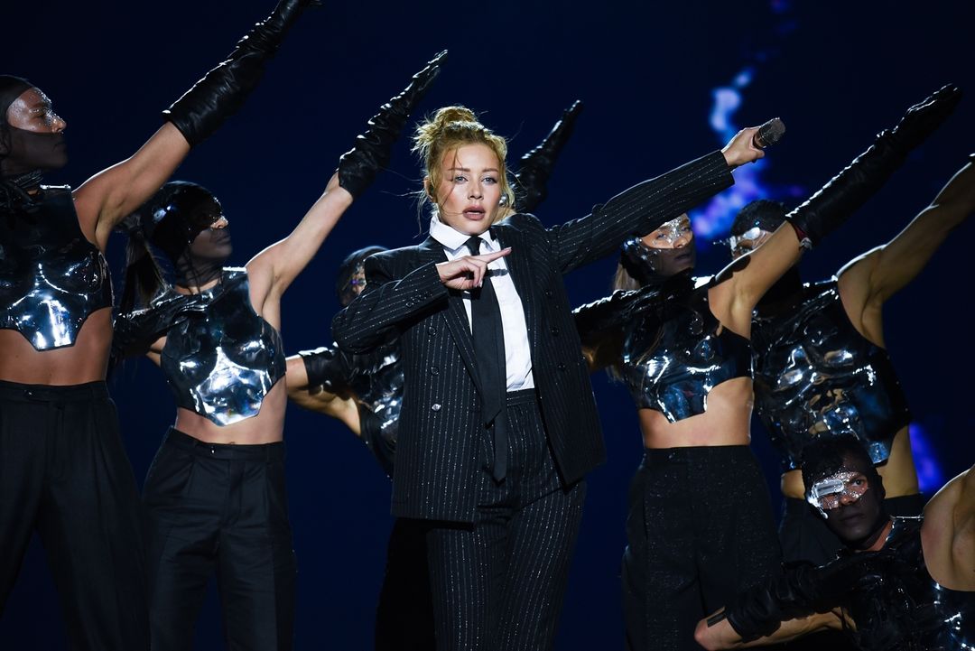 Тіна Кароль після виступу з пітоном на шиї піддалася критиці в мережі - today.ua