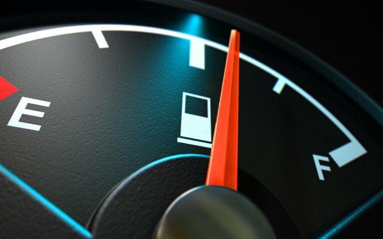 Названа оптимальна швидкість машини для меншої витрати палива - today.ua