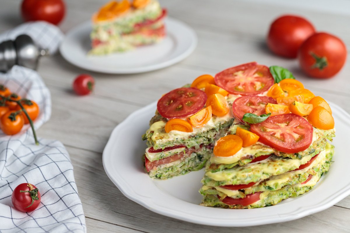 Торт из кабачковых блинов: простой рецепт полезной и оригинальной закуски