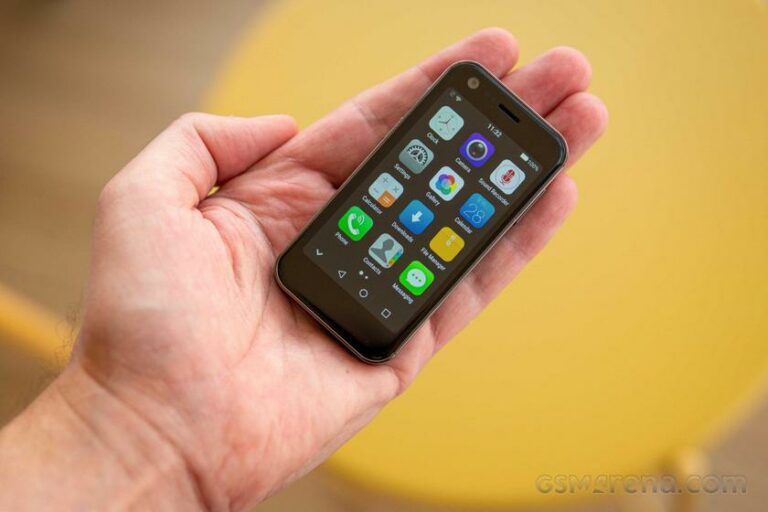 Самый маленький Android-смартфон в мире будет стоить всего 100 долларов   - today.ua