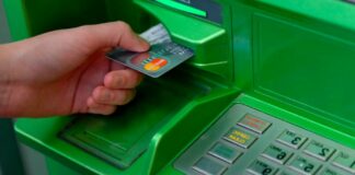 Банкомати ПриватБанку не видають клієнтам готівку, але гроші списують - today.ua