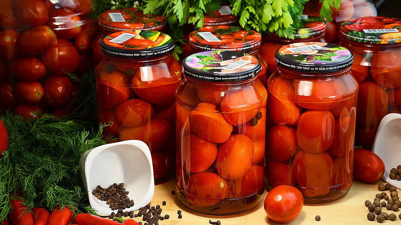 Самые вкусные маринованные помидоры на зиму без стерилизации: простой рецепт консервации