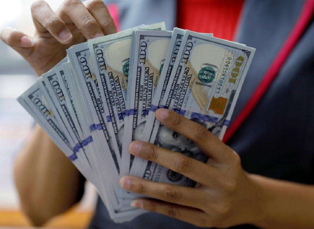 Курс доллара в августе кардинально изменится: к чему готовиться украинцам