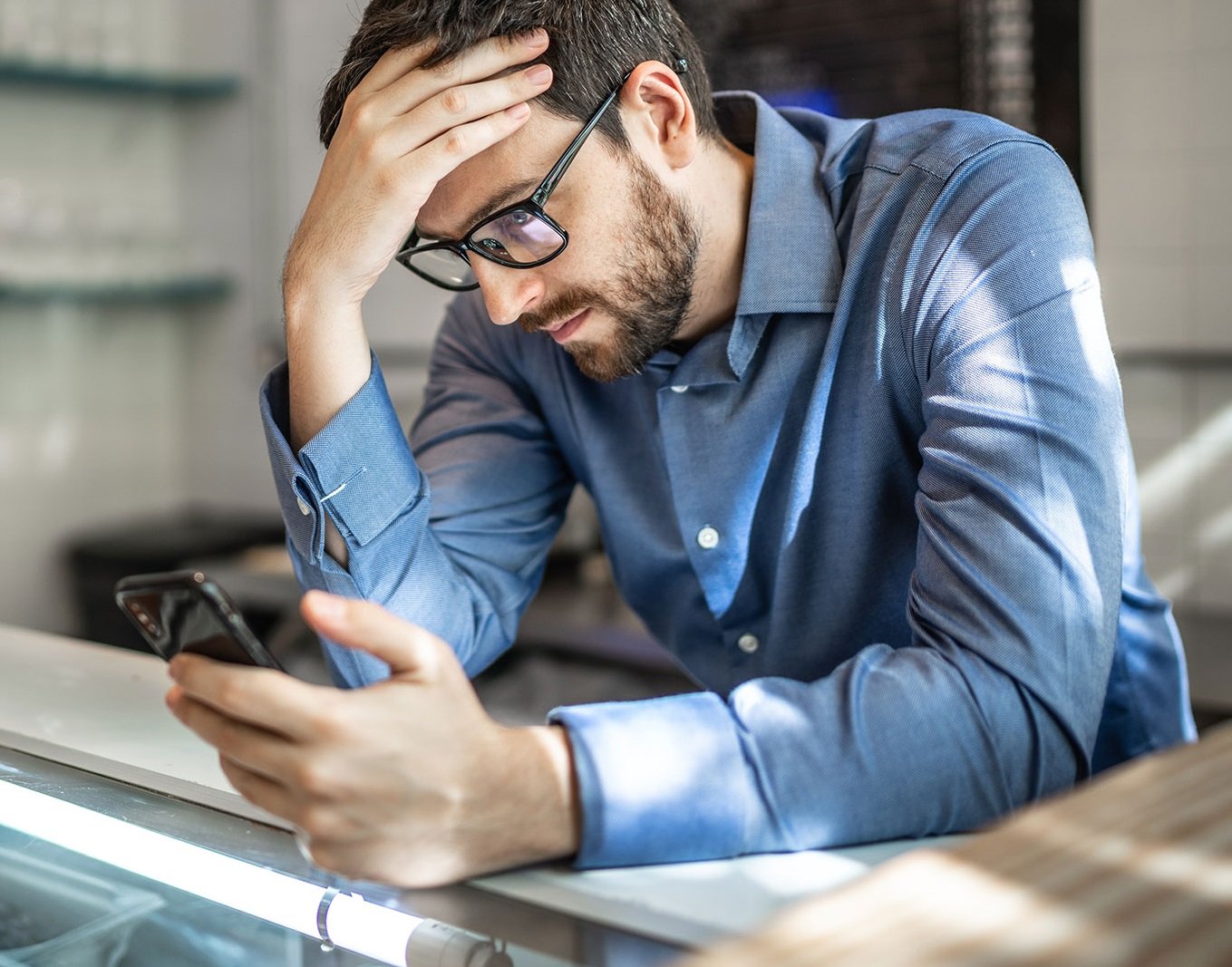 Названы основные признаки опасных приложений-шпионов в смартфонах