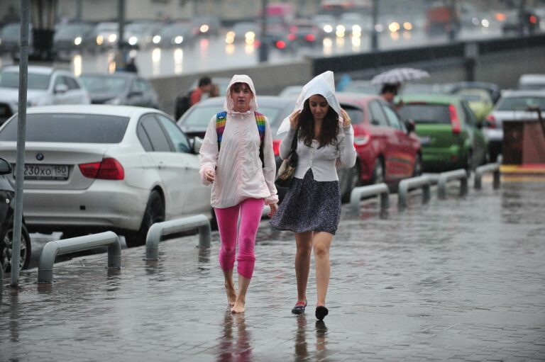 Україну заллють сильні зливи з грозами: синоптики розповіли про погоду на перший тиждень серпня - today.ua