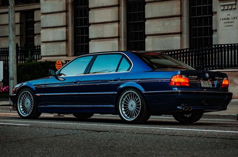 У Канаді продають унікальний BMW з українськими номерами - today.ua