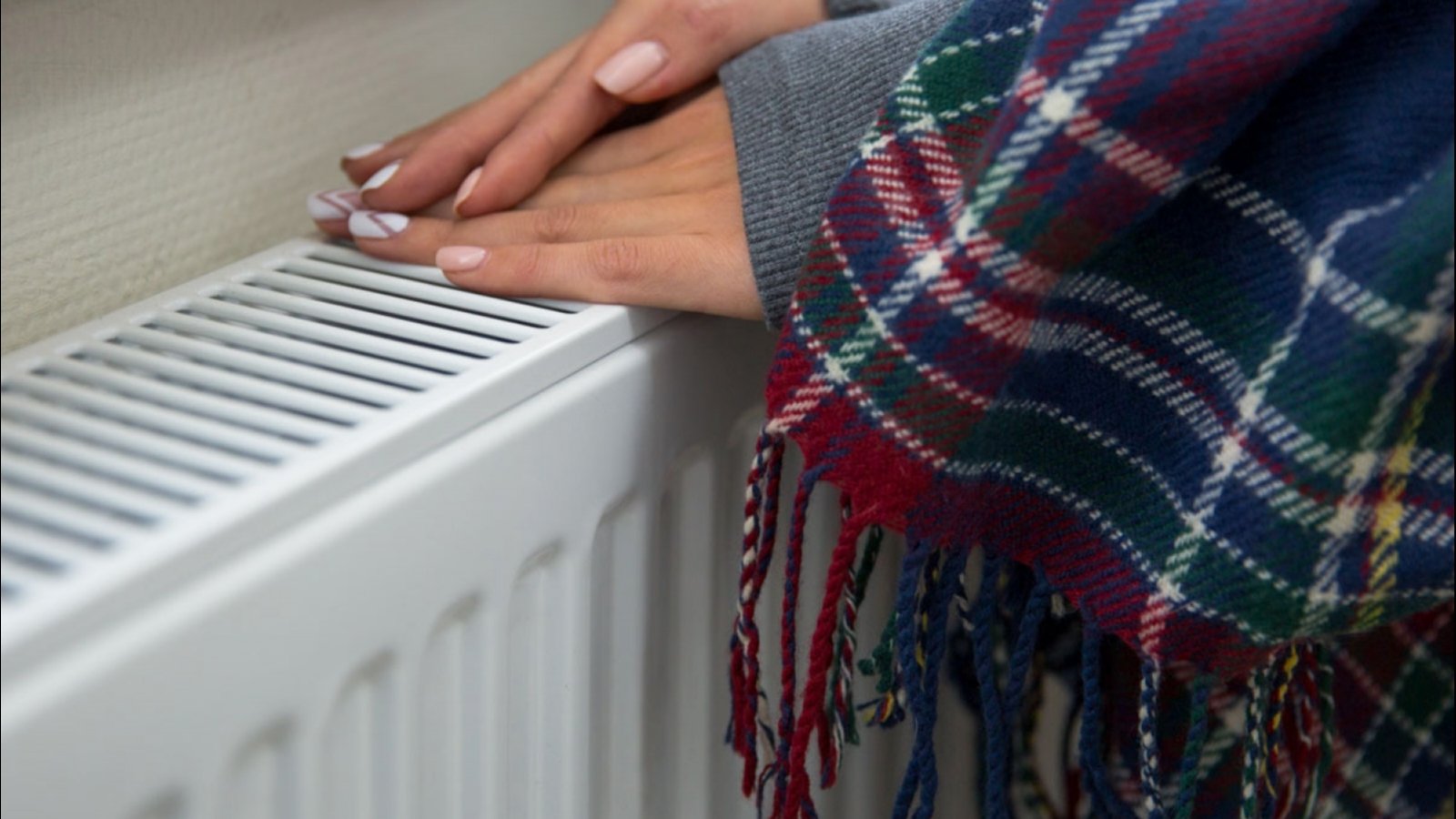 В квартирах украинцев будет +16 градусов: правительство готовит ограничения для экономии отопления зимой