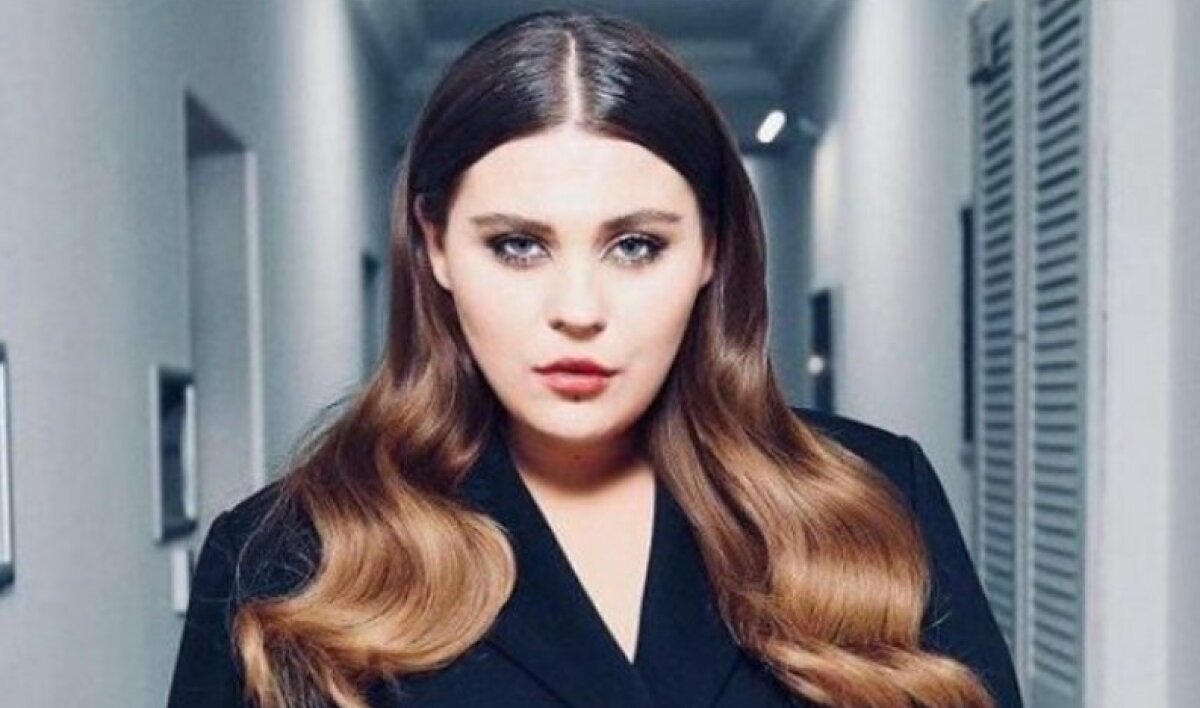 Люди просто тиснуть один одного: солістка KAZKA розповіла про страшний інцидент в аеропорту Дубліна - today.ua