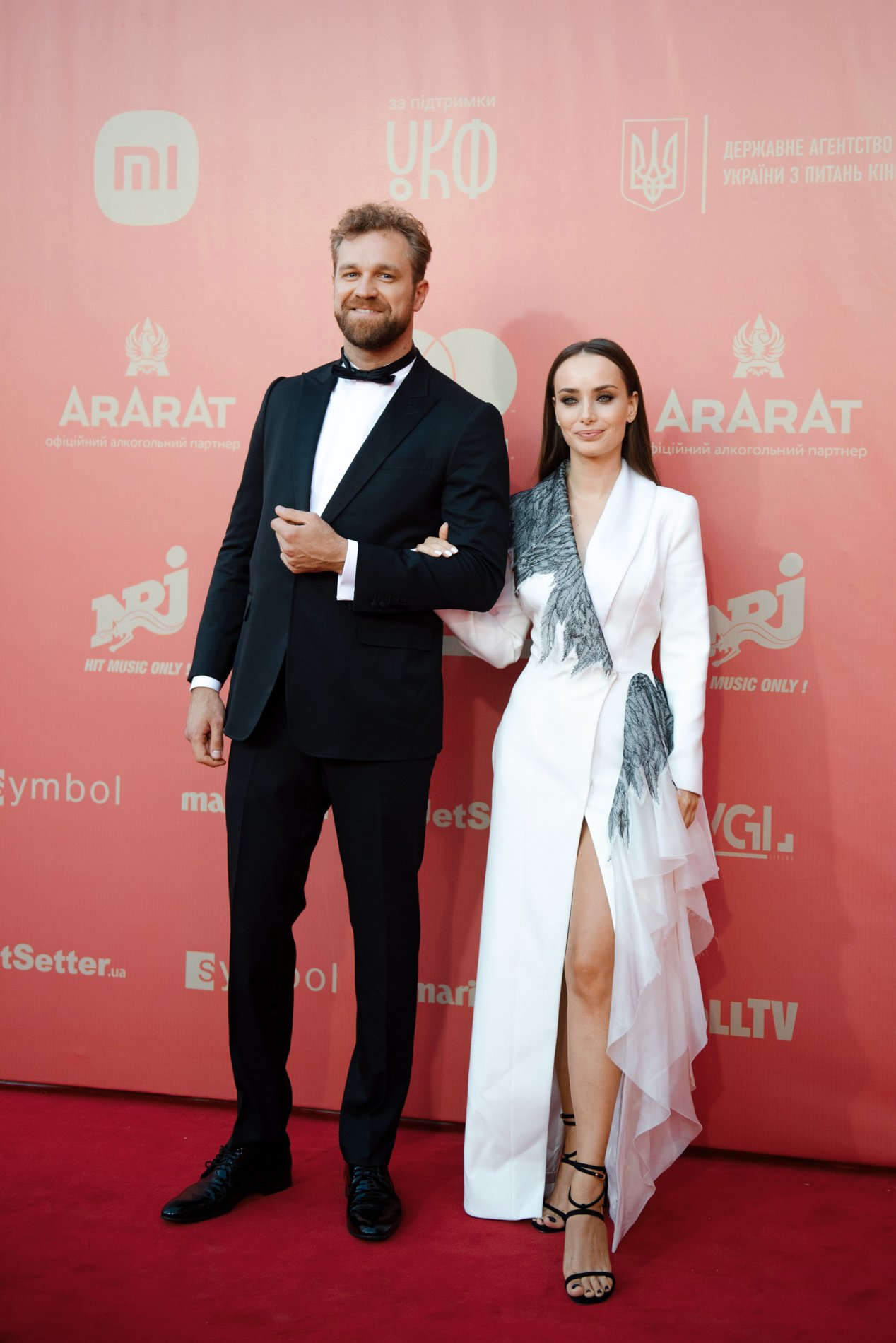 Холостячку Ксенію Мішину після розставання з Еллертом помітили в компанії відомого актора - today.ua