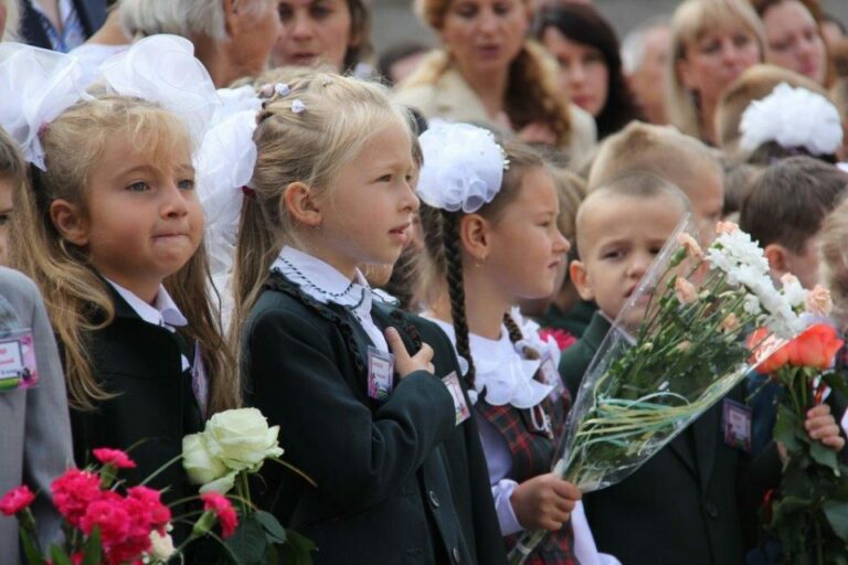 У деяких регіонах різко скоротилася кількість першокласників: для навчання вже не потрібно стільки шкіл - today.ua