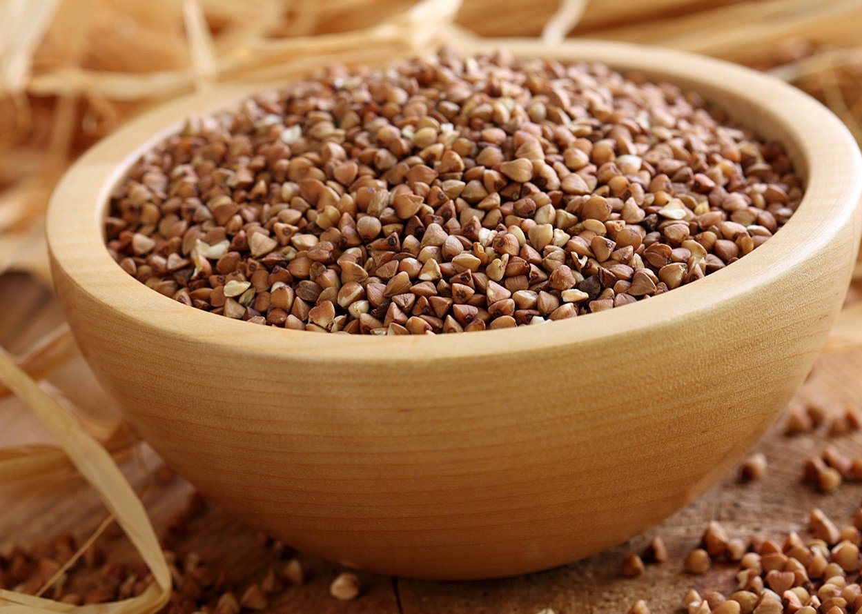 В Україні знову дорожчає гречка: як зміняться ціни на крупу до кінця року