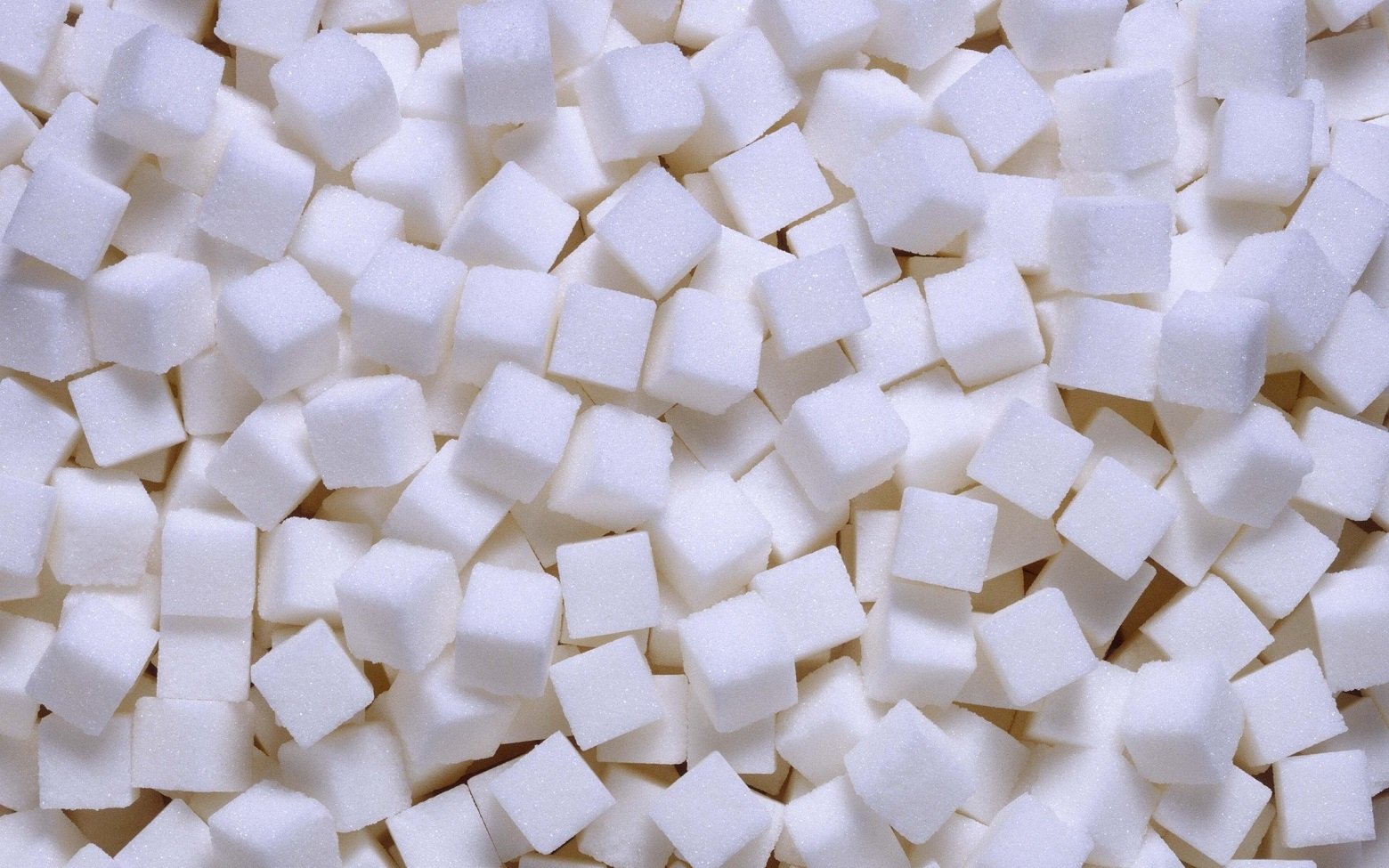 Украина увеличит объемы производства сахара: стоит ли украинцам ждать снижения цен