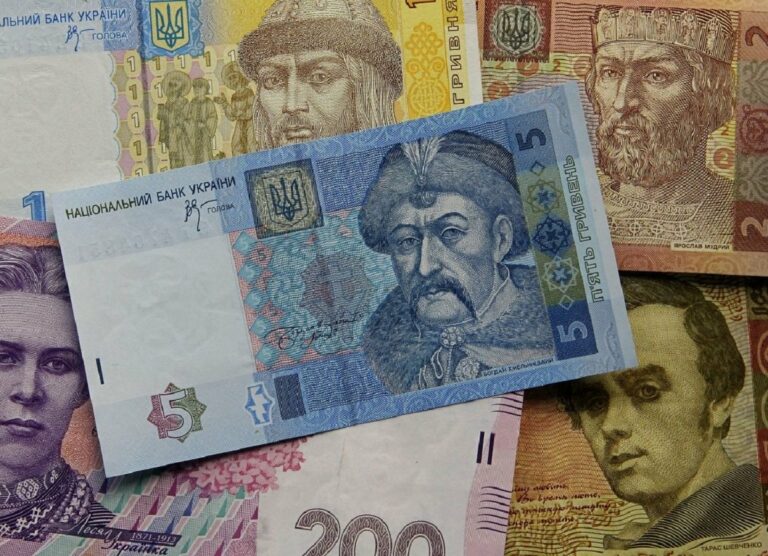 Купюры номиналом в 5 гривен продают по 1100 долларов США: как не пропустить ценную банкноту - today.ua