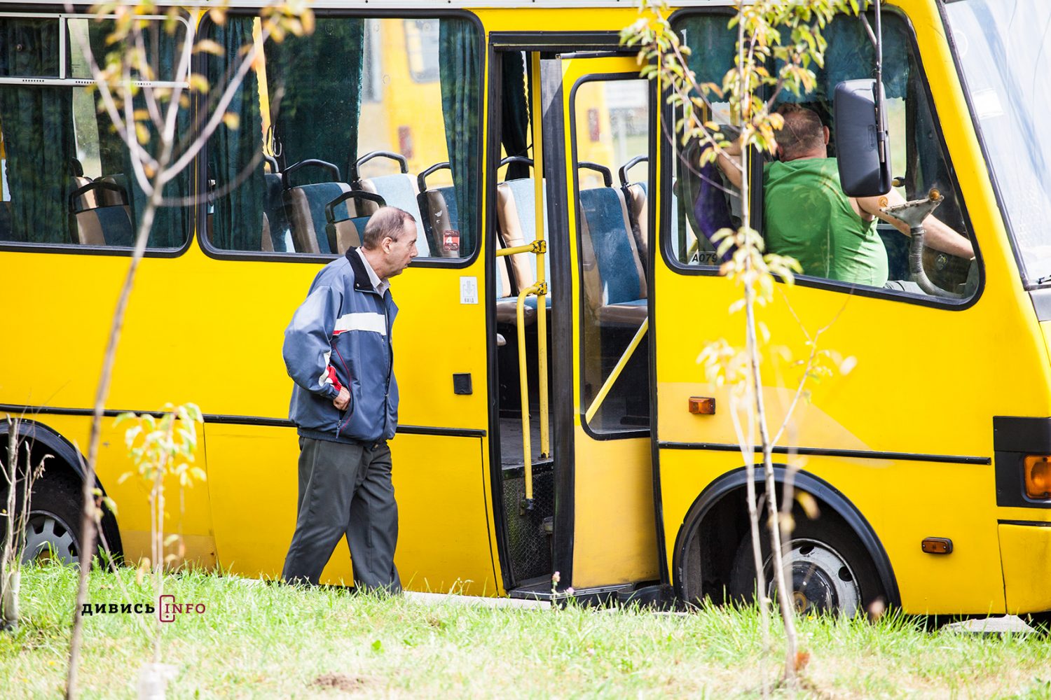 Проезд льготников в общественном транспорте будет регулироваться в часы пик: что изменится для пассажиров
