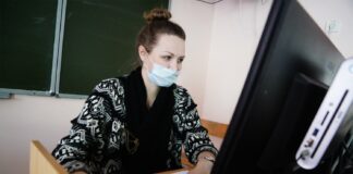 Учителям в Україні зробили прогноз по зарплатах на період карантину: кому загрожує скорочення виплат - today.ua