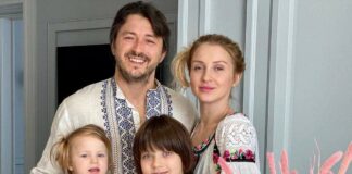 Дружина Сергія Притули показала фото з хрестин їх молодшої дочки - today.ua