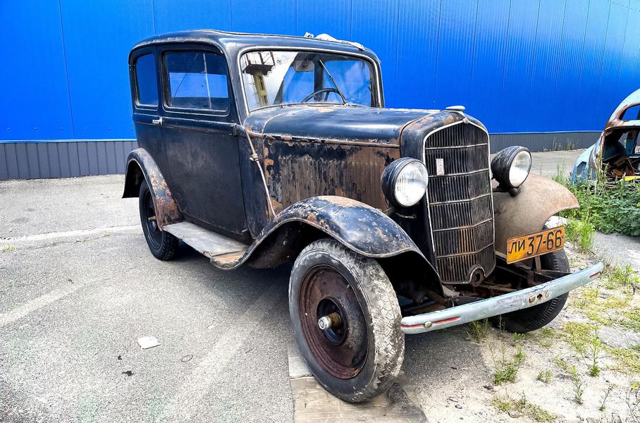 Простояв в сараї 68 років: під Києвом знайшли довоєнний Opel