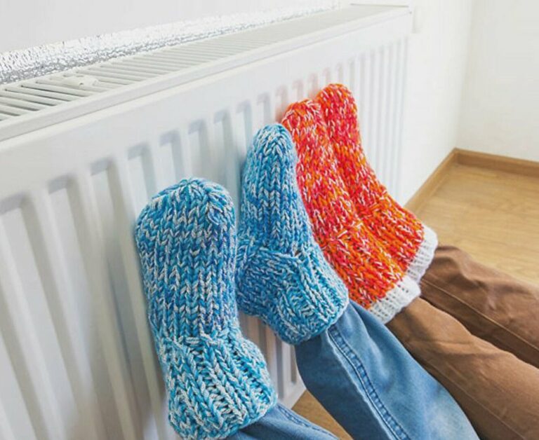 Украинцам советуют запасаться теплой одеждой и готовиться к +16 градусам в квартирах зимой - today.ua