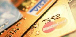 ПриватБанк замість звичайних платіжних карт почав видавати кредитні - today.ua