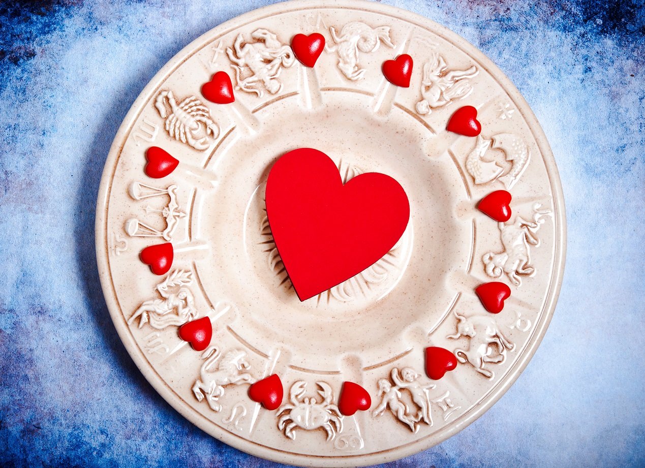 Астрологи назвали три знака Зодиака, которые встретят свою любовь до конца октября - today.ua