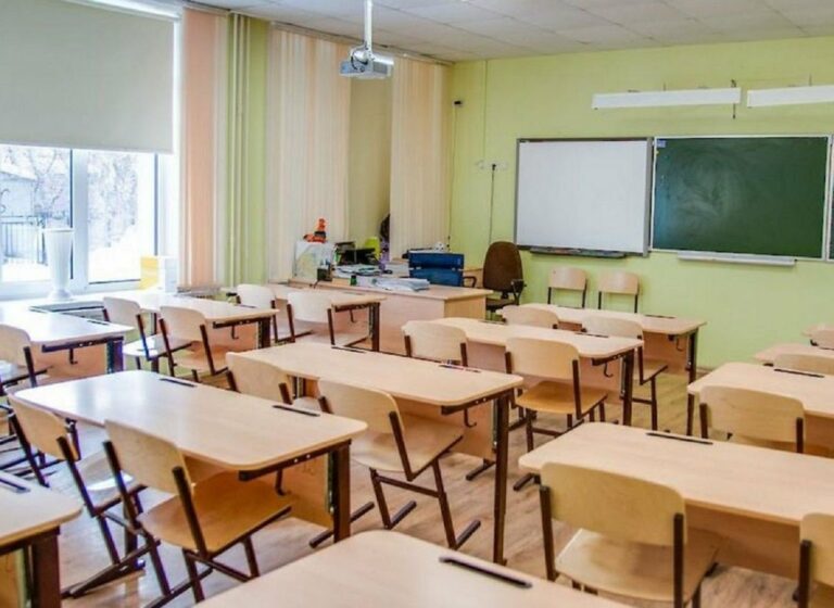 В Украине некоторые школы изменили графики каникул: названы области, которые отказались подчиняться МОЗ - today.ua