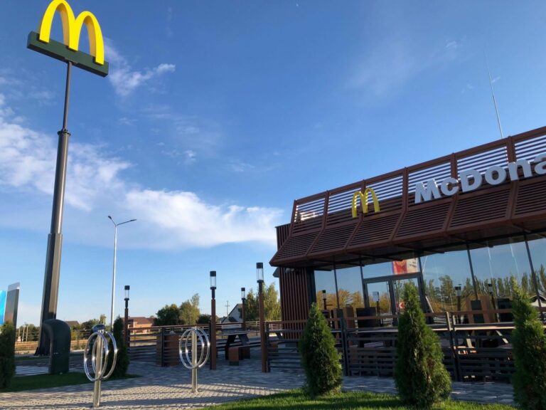 McDonald's відкрив перший ресторан по дорозі в аеропорт “Бориспіль“ - today.ua