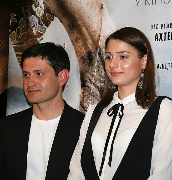 “Уважаю ее и люблю“: Ахтем Сеитаблаев после развода прокомментировал роман с молодой актрисой