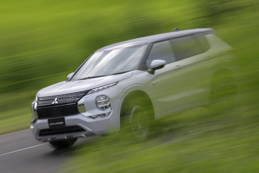 Mitsubishi показал самый экономичный новый Outlander - today.ua