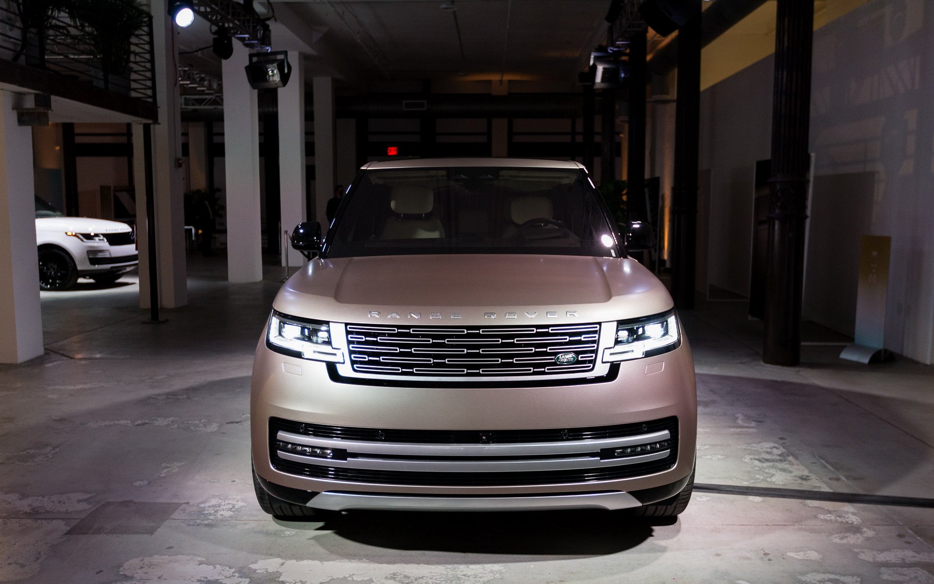 Land Rover офіційно представив Range Rover п'ятого покоління - today.ua