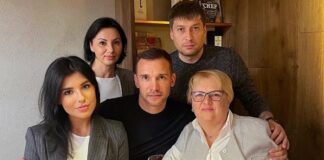 Андрей Шевченко показал редкое фото с мамой, сестрой, племянницей и своими сыновьями  - today.ua