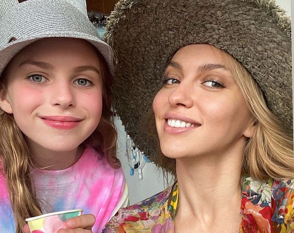 Произошло заражение: младшая дочь Оли Поляковой не может ходить в школу и сидит на антибиотиках - today.ua