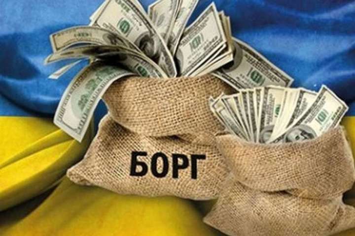 Кредитні борги спишуть, але податки збільшать: як зміниться життя українців найближчим часом