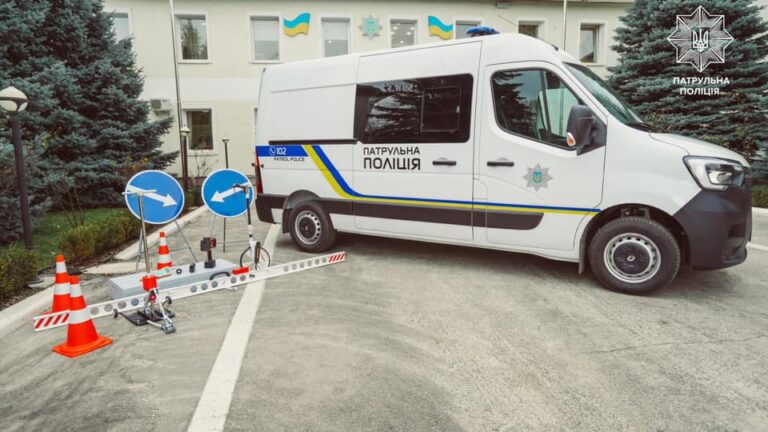 Полиция начала по-новому проверять состояние дорог: что изменилось - today.ua