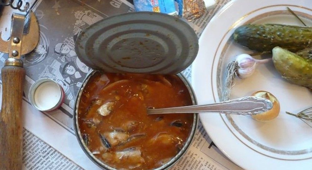 Рибні консерви українських виробників визнали небезпечними для здоров'я: не відповідають жодному стандарту