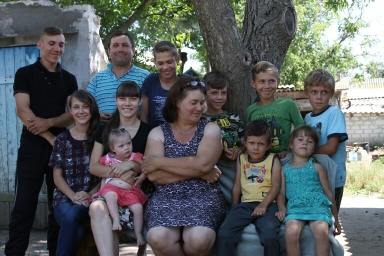 В Украине повышают ежемесячное пособие на детей: стал известен размер новой выплаты - today.ua